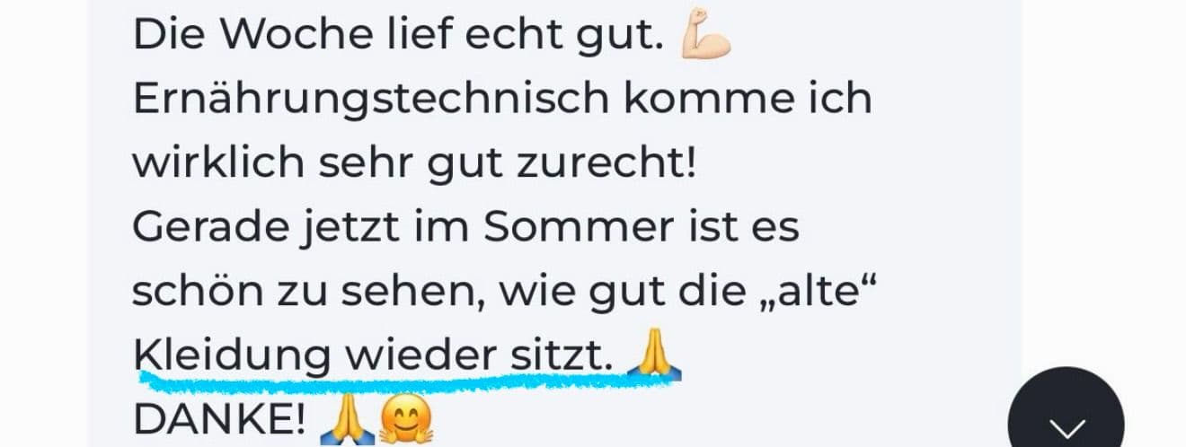 Kundinnennachricht darüber, dass alte Kleidung wieder passt